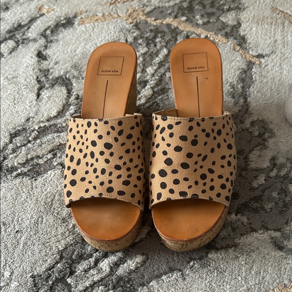 Dolce Vita Spotted Tan and Black Wedges